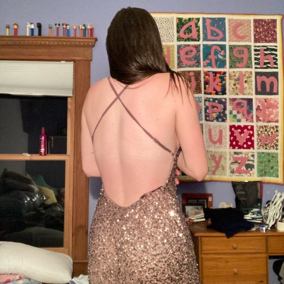 pink/tan/magenta color. very long in back, hasn’t been hemmed but might have to - Picture 3 of 4